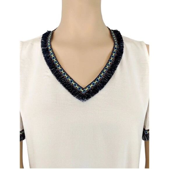MARC NY Andrew Marc Top  NWT  White Cold Shoulder V-Neck Blouse  w Navy Trim   M - Picture 5 of 9
